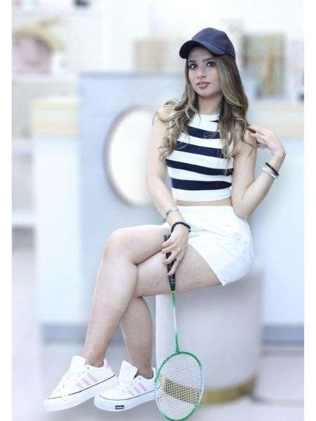 COZY FIT Stripes Knitted Women Crewneck Sleeveless Horizontal Striped Crop Tank Top